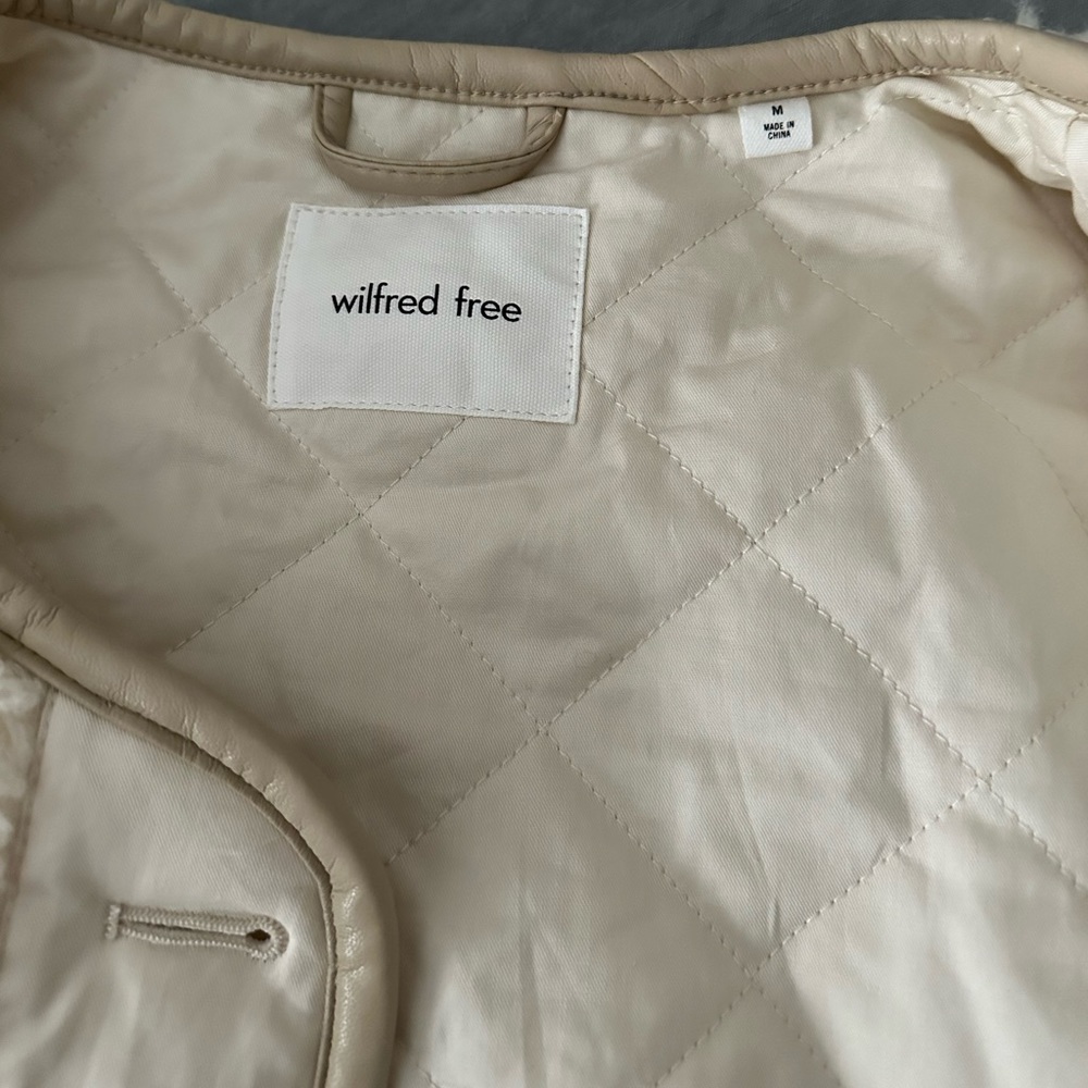 Off white jacket - Picture 3 of 3